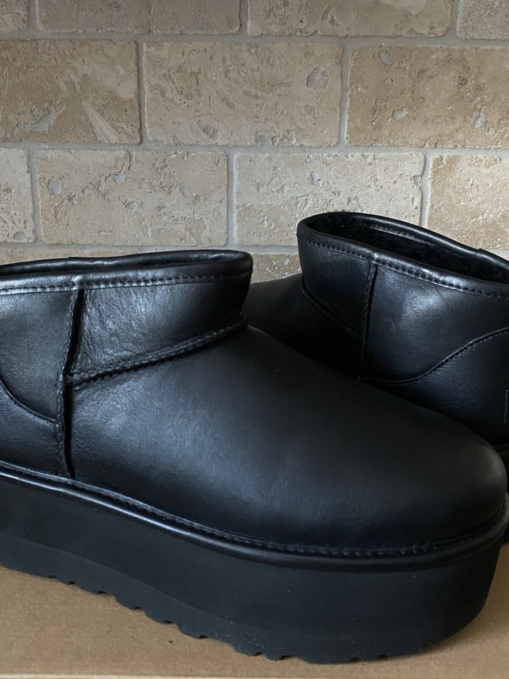 Ugg black leather platform ultra mini